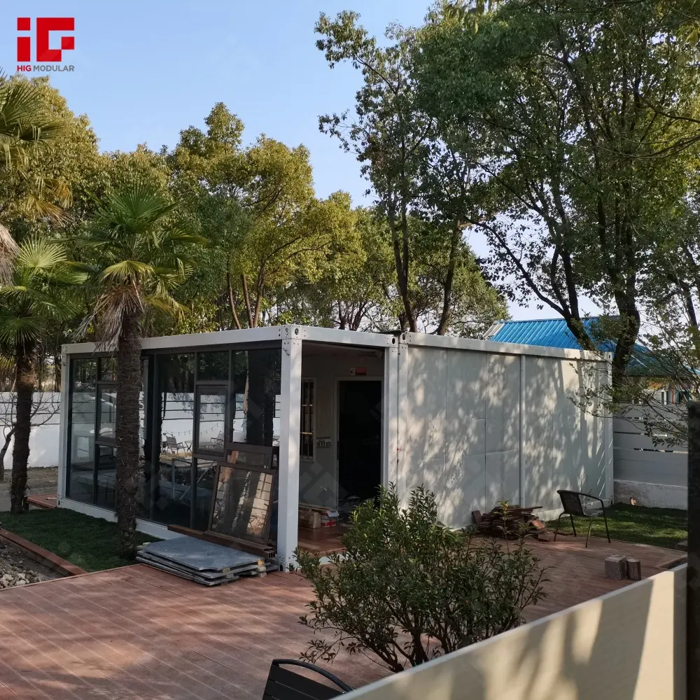 Container House1.jpg