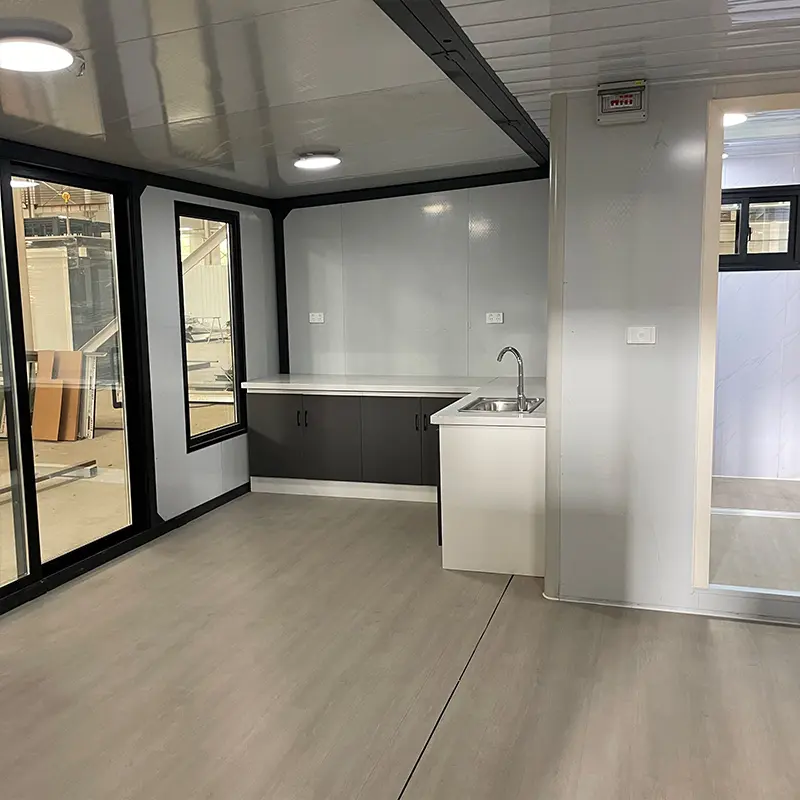 Compact and Versatile Expandable Container House (5).jpg