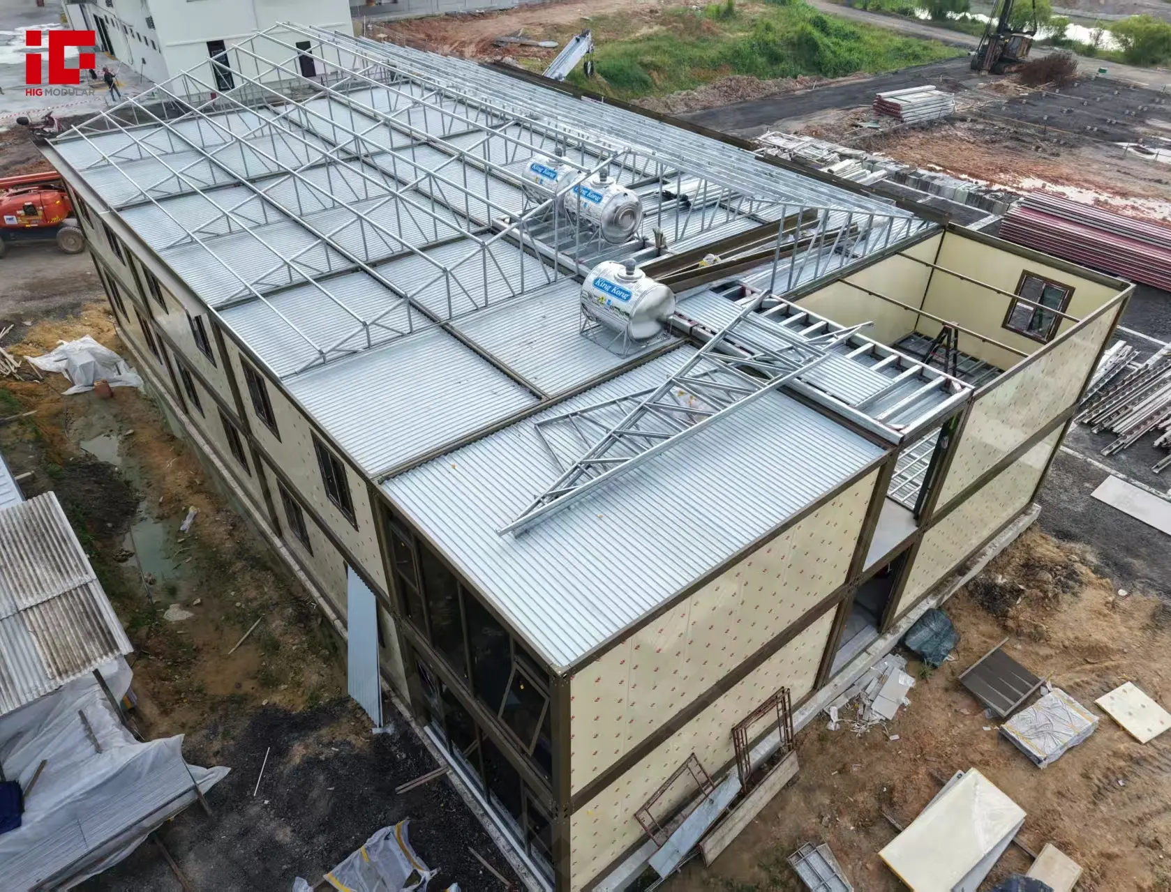 Container House Building2.jpg