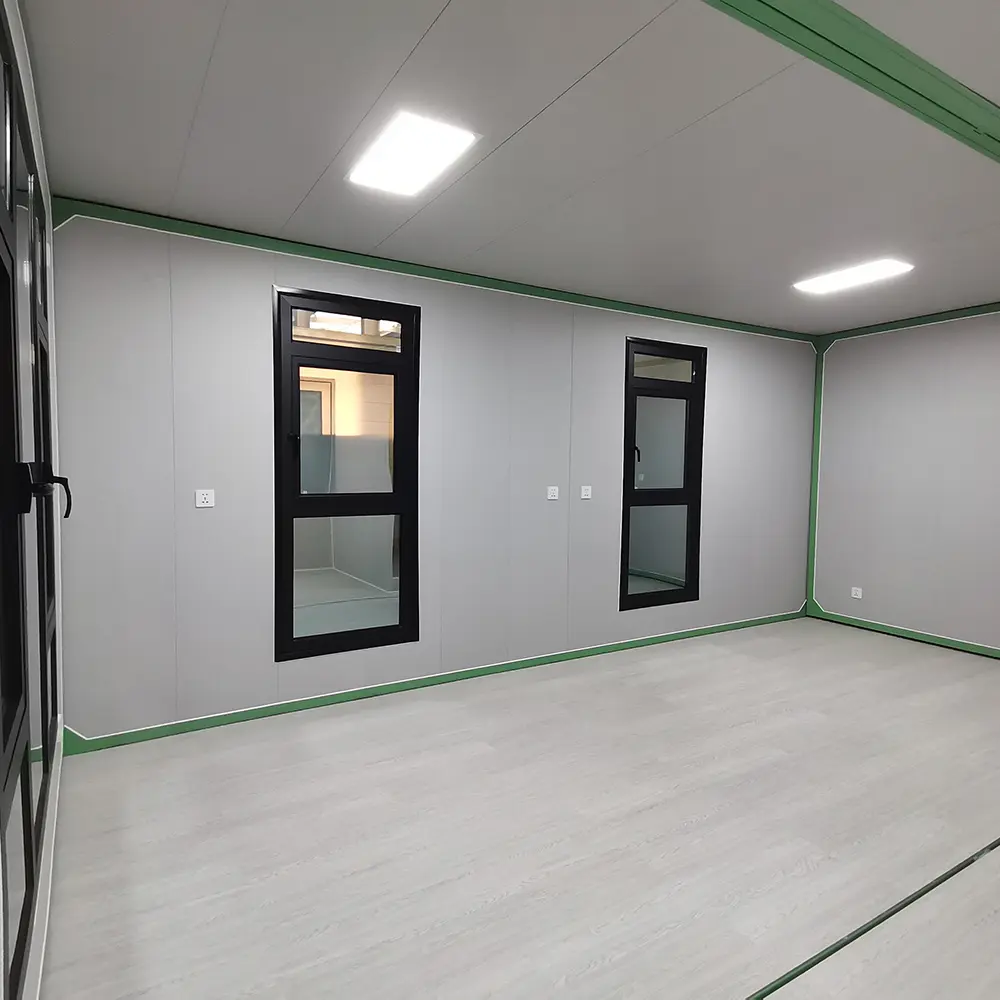 Flat Roof Expandable Container House A Modern and Functional Living Space (4).jpg