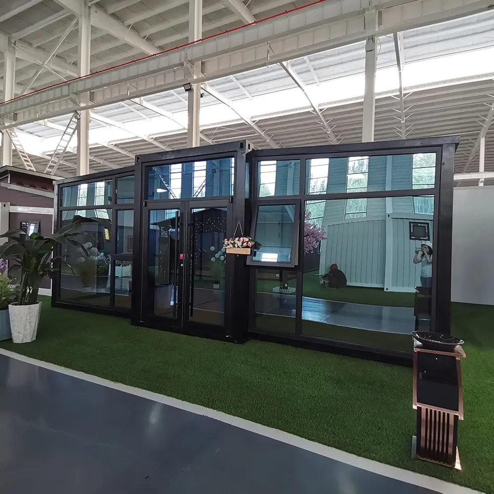 Customized Height Expandable Container House: Elevate Your Living Space
