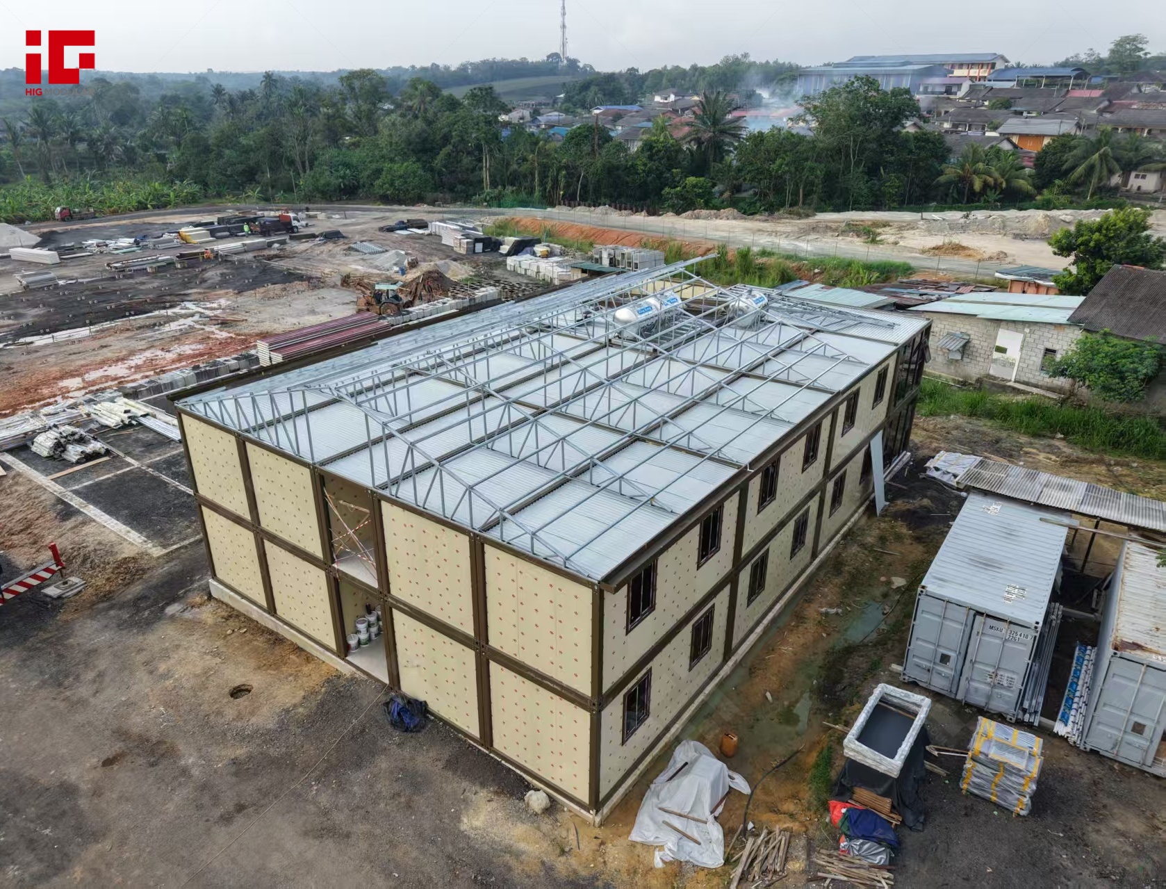 Container House Building3.jpg