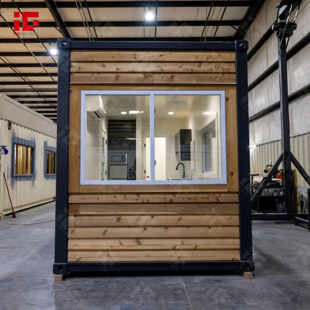 Container House1.jpg