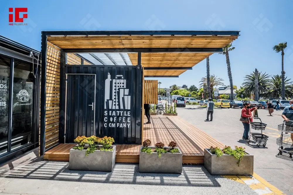 container Coffee Shop1.jpg