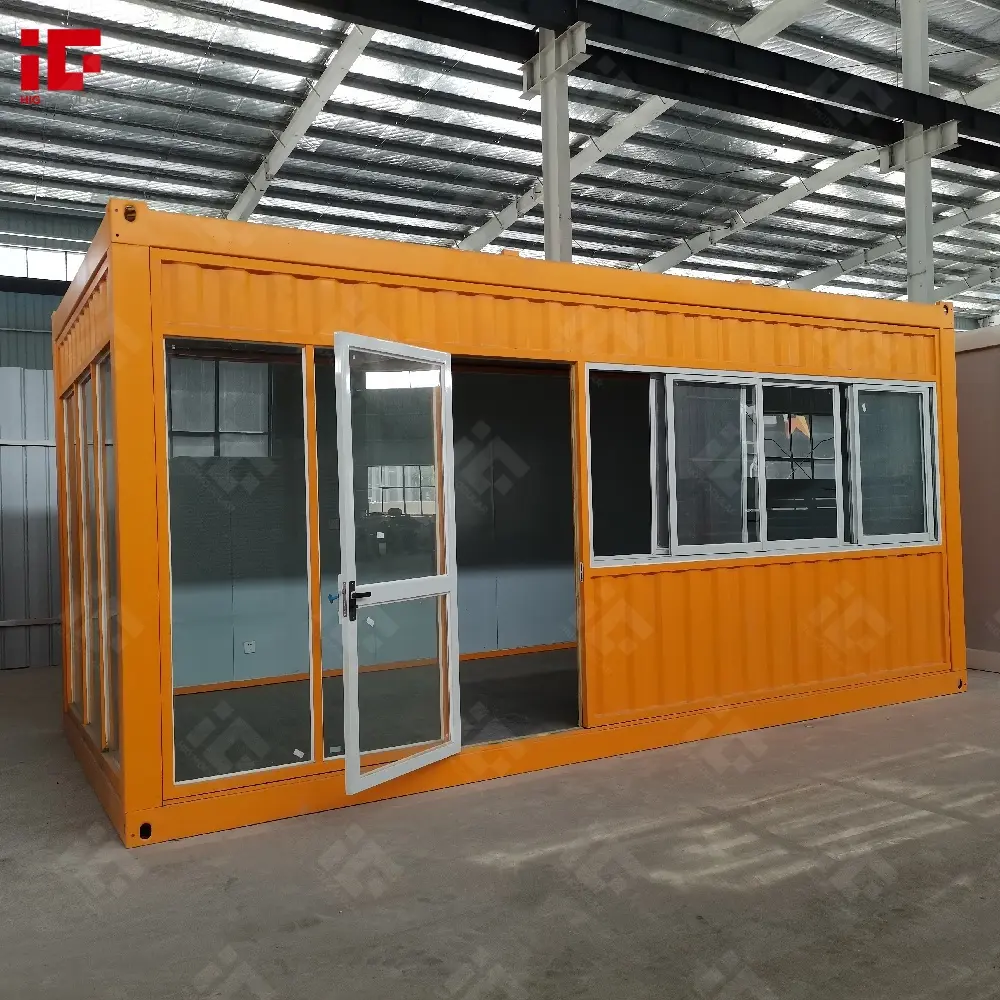 container restaurant1.jpg