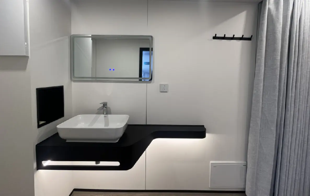 Space Capsule House5