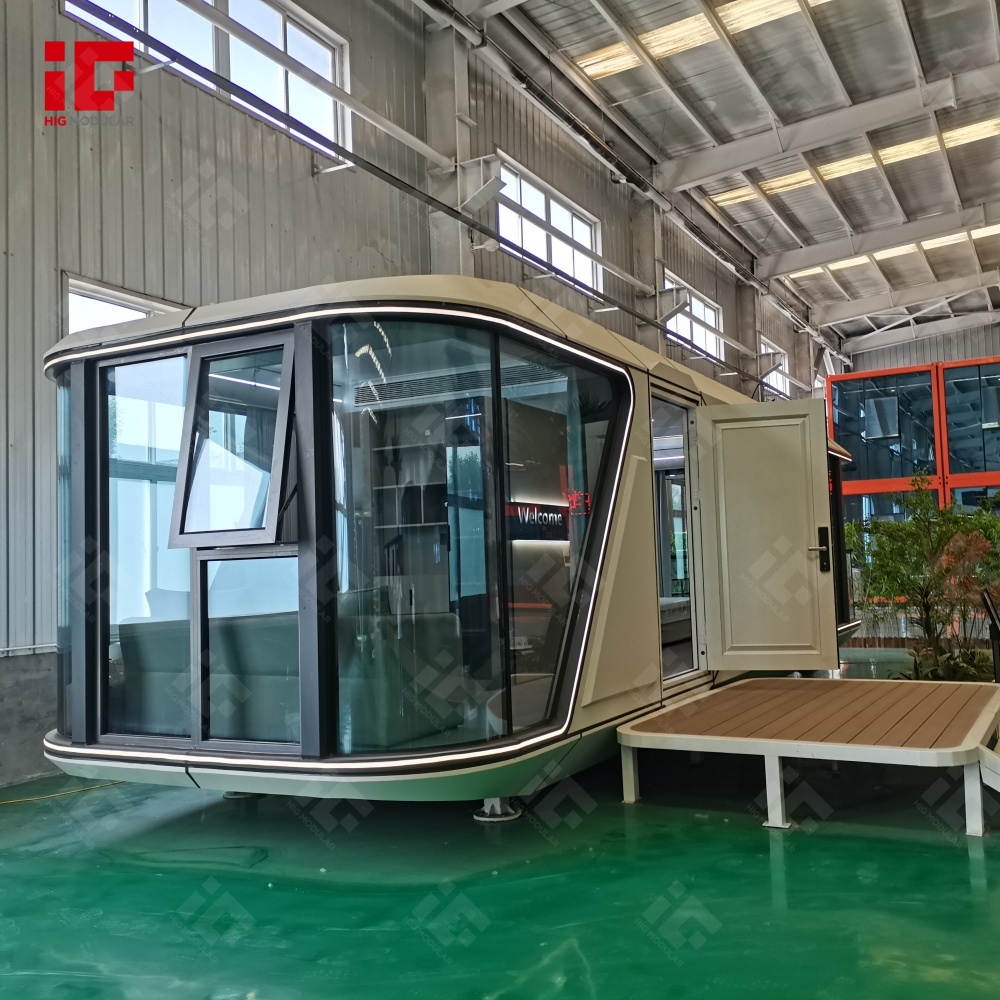 Space Capsule House2.jpg
