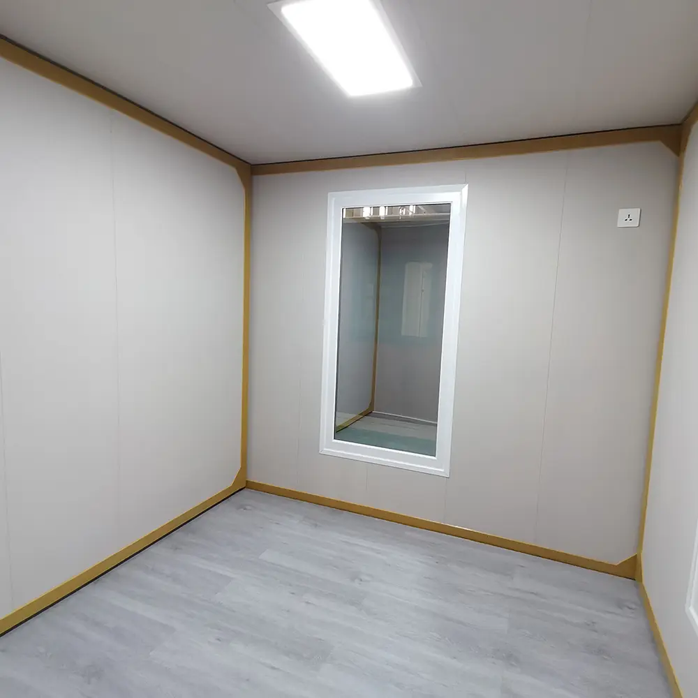 Custom Triangular Roof Expandable Container House A Unique and Stylish Living Solution (7).jpg