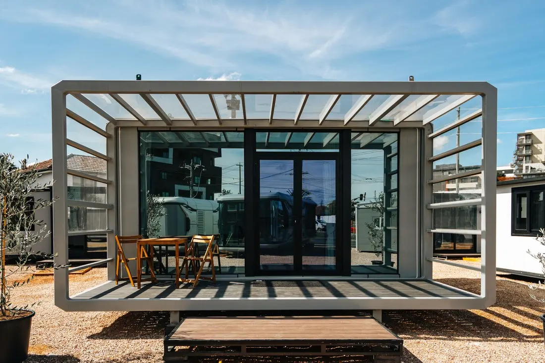 Apple Cabin1.jpg