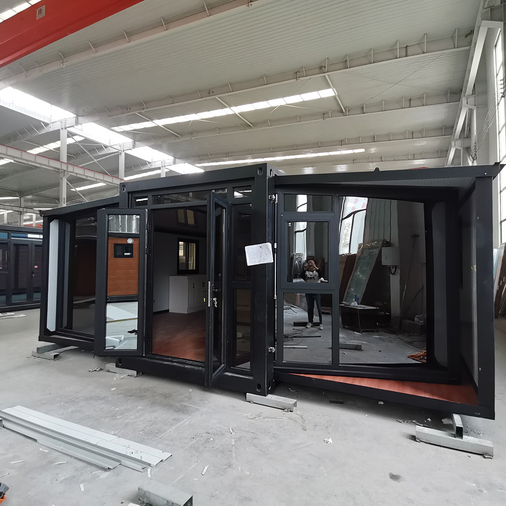 40-Foot Carved Panel Expandable Container House A Stylish and Spacious Living Solution (5).jpg