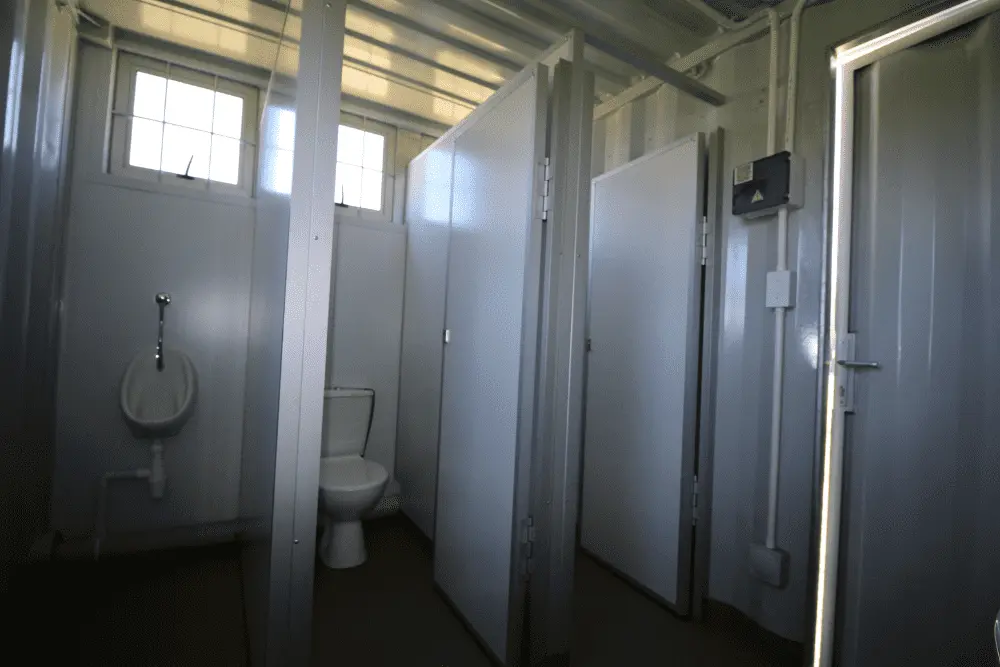 Portable Toilet3.png