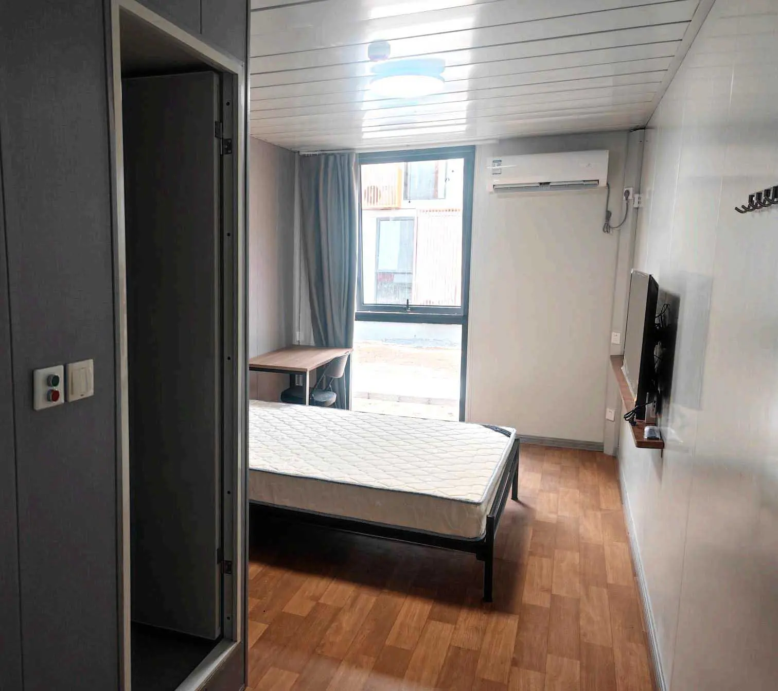 container apartment (1)