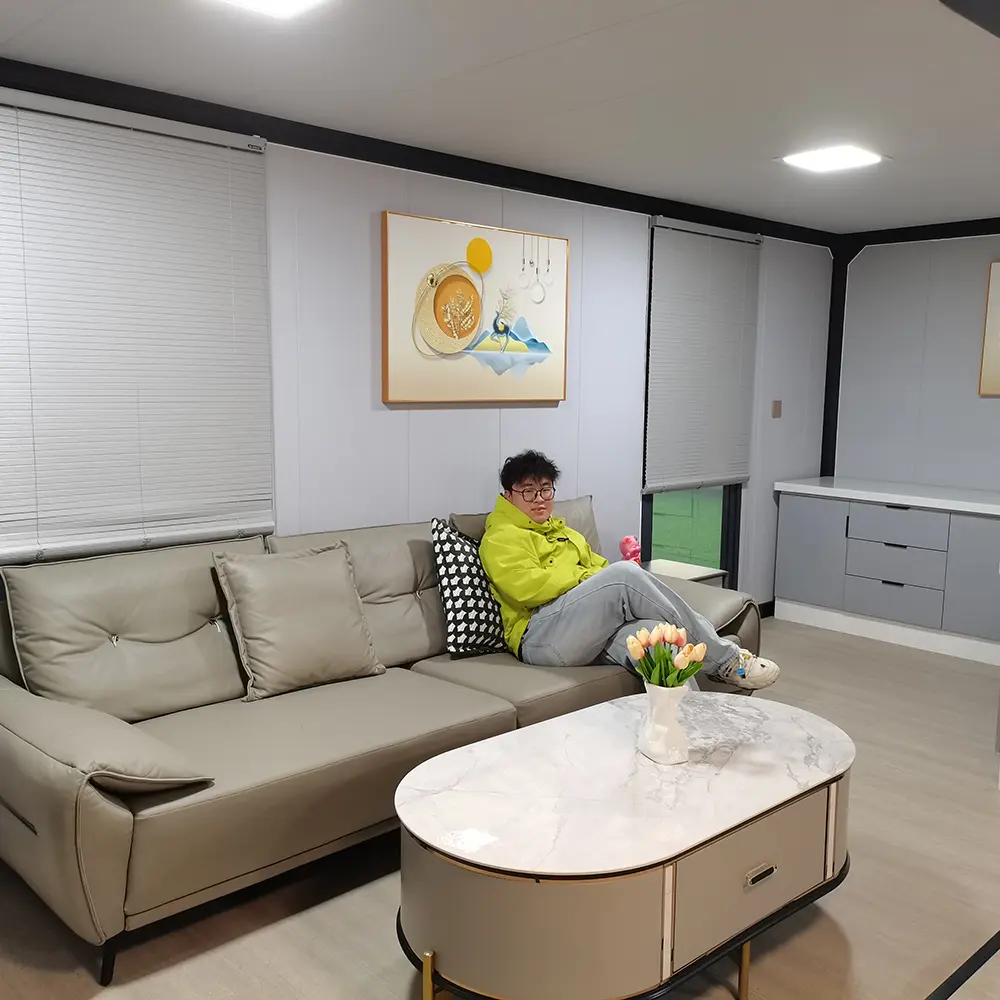 Two-Story Expandable Container House A Versatile Living Solution (5).jpg