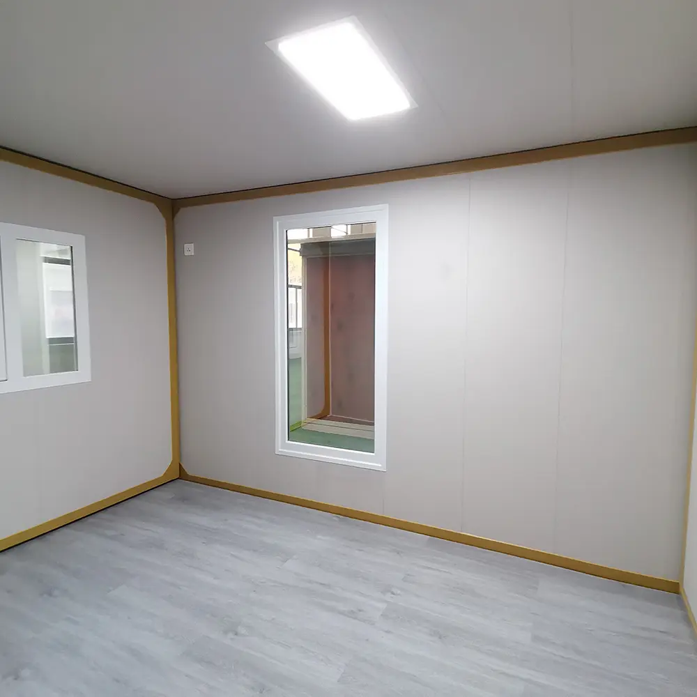 Custom Triangular Roof Expandable Container House A Unique and Stylish Living Solution (6).jpg