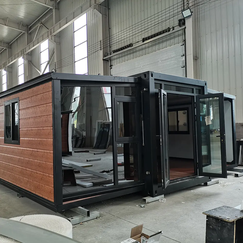 40-Foot Carved Panel Expandable Container House A Stylish and Spacious Living Solution (7).jpg