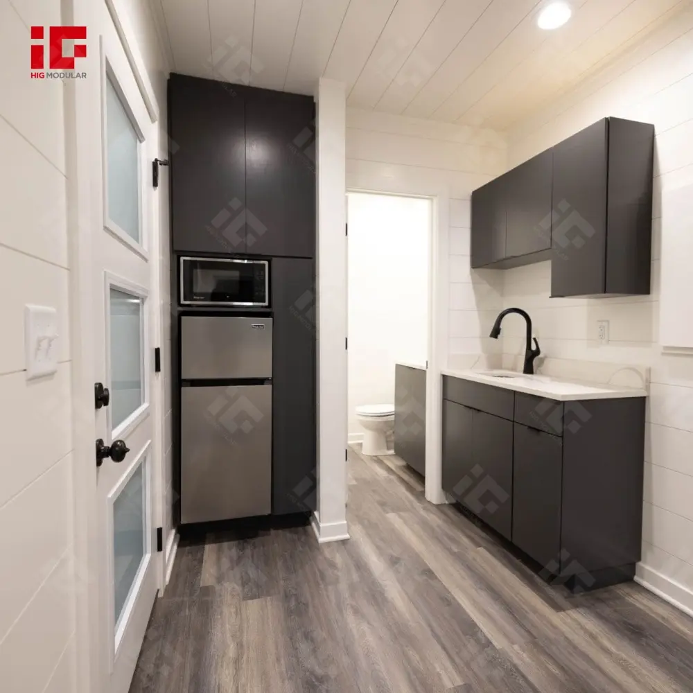 Container House2.jpg